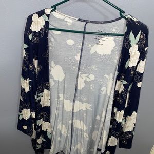 Torrid super soft knit blue floral 4XL